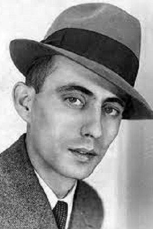 Fernando 'Tacholas' Iglesias as Don Vila in The Dependent