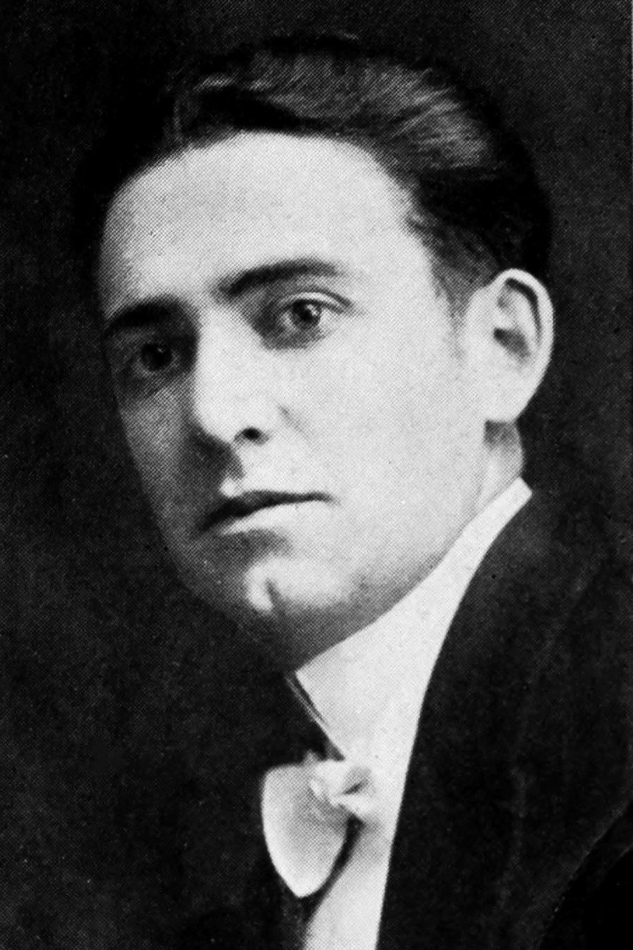 Barney Furey as Jules in Man Trackers