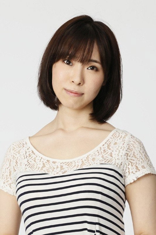 水瀬沙季 as Tomoka Kawasaki in D-spray