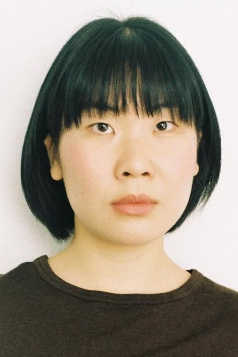 피지융 as Glasses in Seven O'Clock Breakfast Club for the Brokenhearted