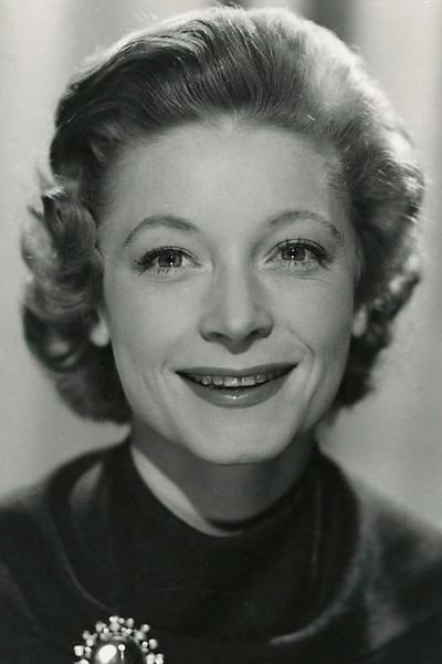 Birgitte Reimer as Helga in Vi som går køkkenvejen