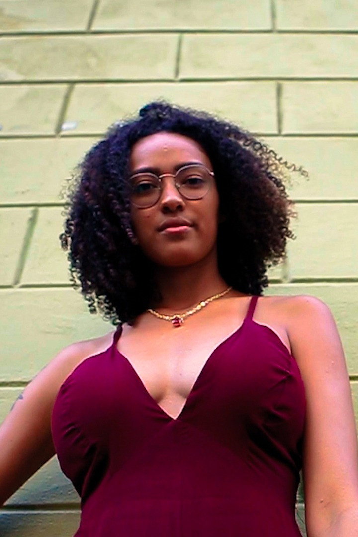 Layne Gomes as Pepê in Expressa