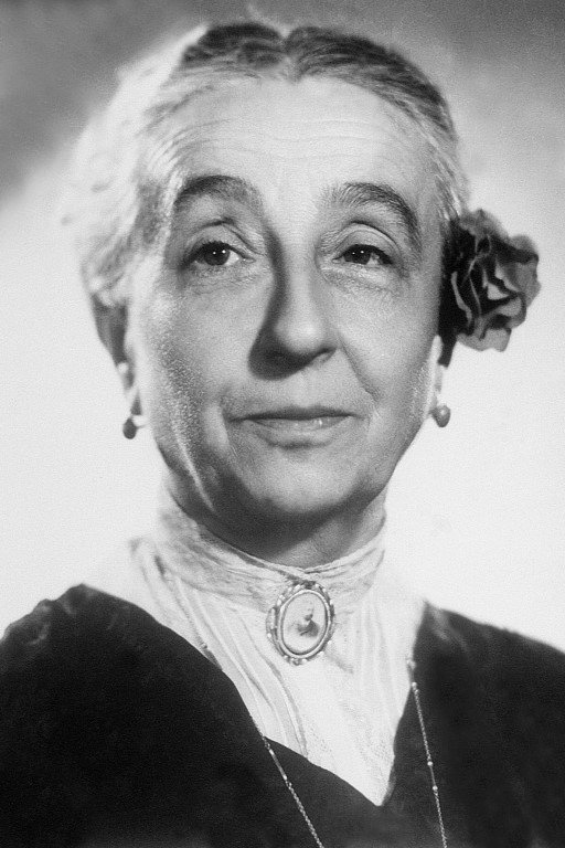 Margarete Haagen as Baronin von Auerstein in Die Zwillinge vom Zillertal