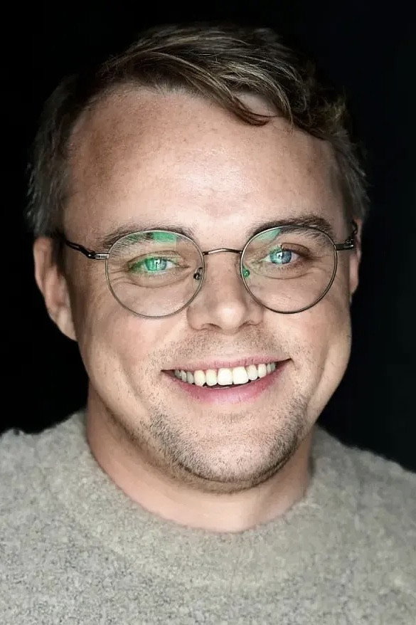 Павел Таланкин as Self in Mr. Nobody Against Putin