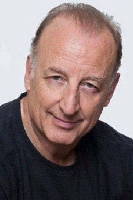 Pedro Miguel Martínez as Gonzalo in Paco y Veva
