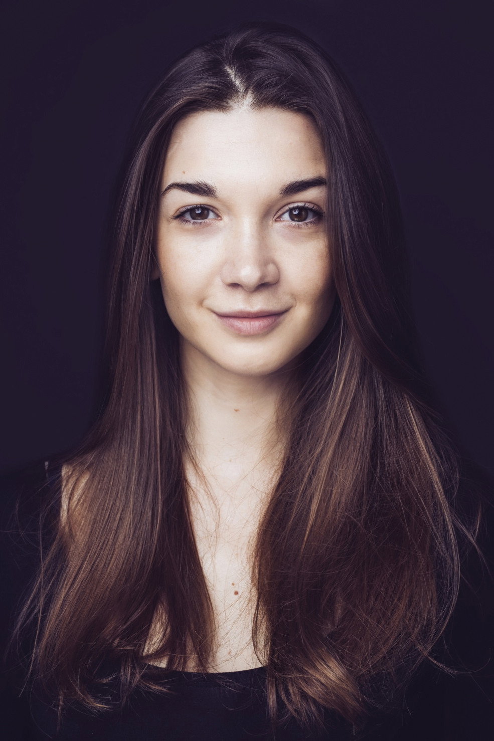 Viktória Petrášová as Alžbeta Královičová in Osud