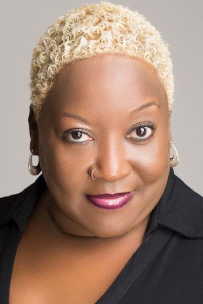 Diva Tyler as Shirley Nixon in Slice 3