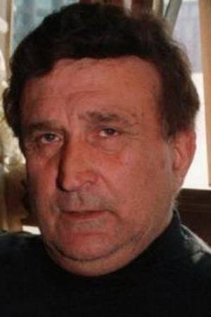 Nando Orfei as Patacca, Titta's Uncle in Amarcord