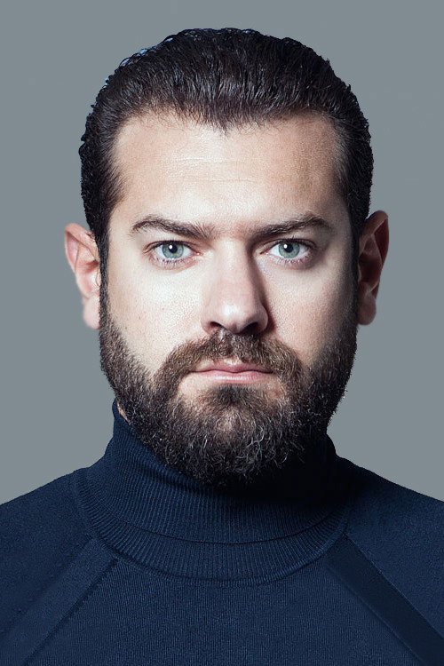 Amr Youssef as خالد مشير "الفرنساوي" in The Frenchman