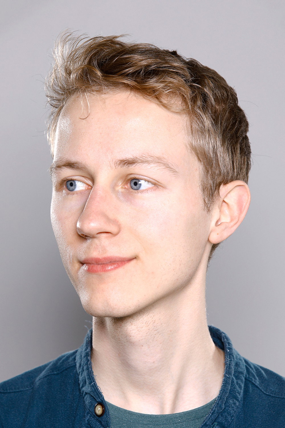 Charlie Shackleton as Self (voice) in Copycat