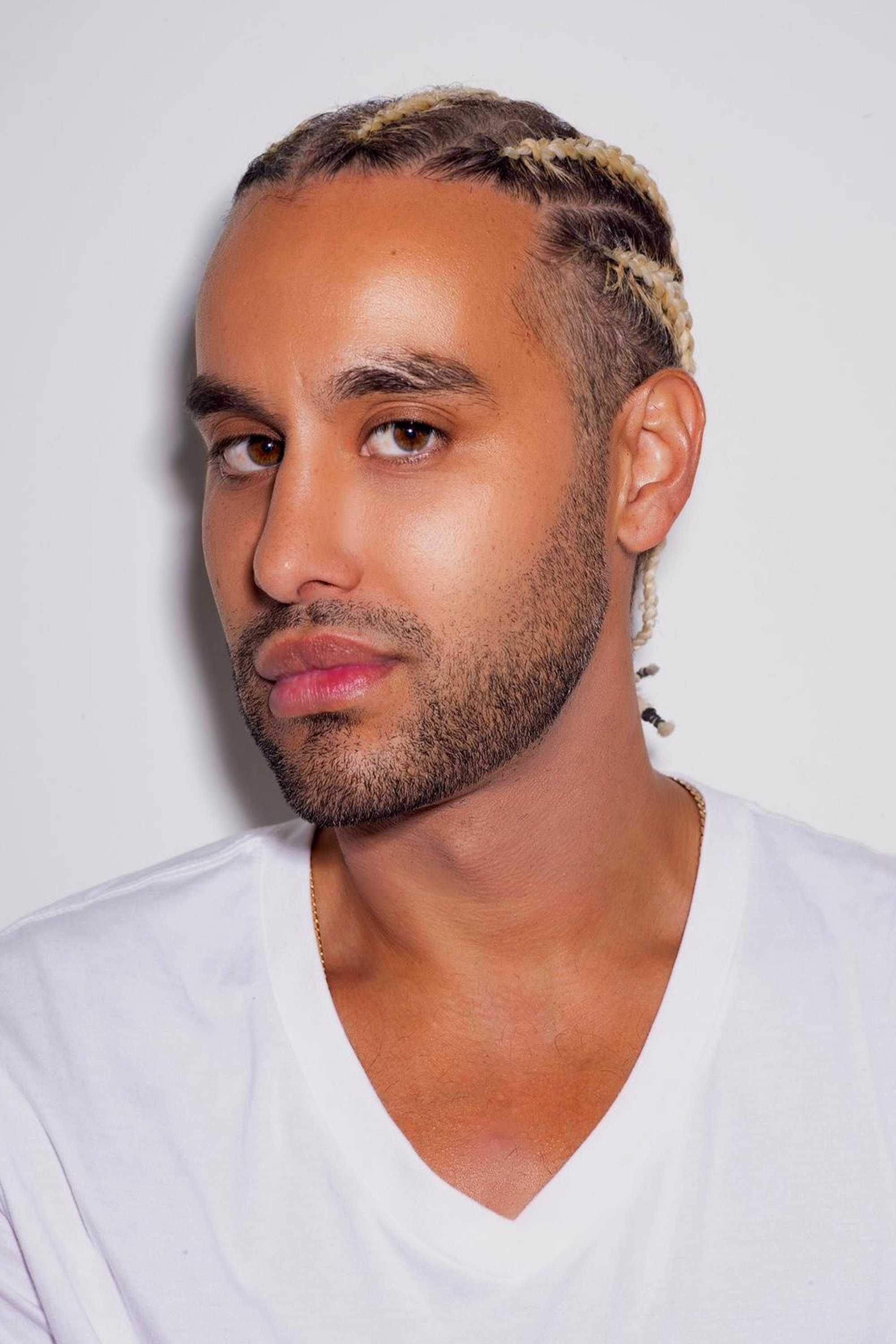 Hamid Antonio Castro as Psych in Lake George