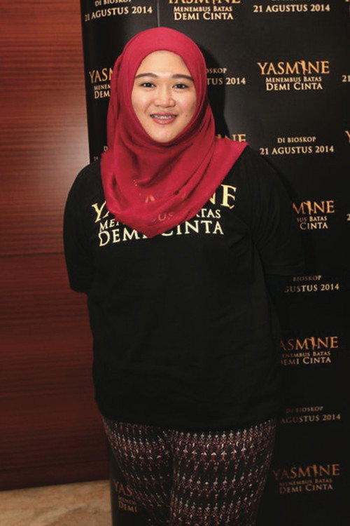 Nadiah Wahid as Nadia in Yasmine