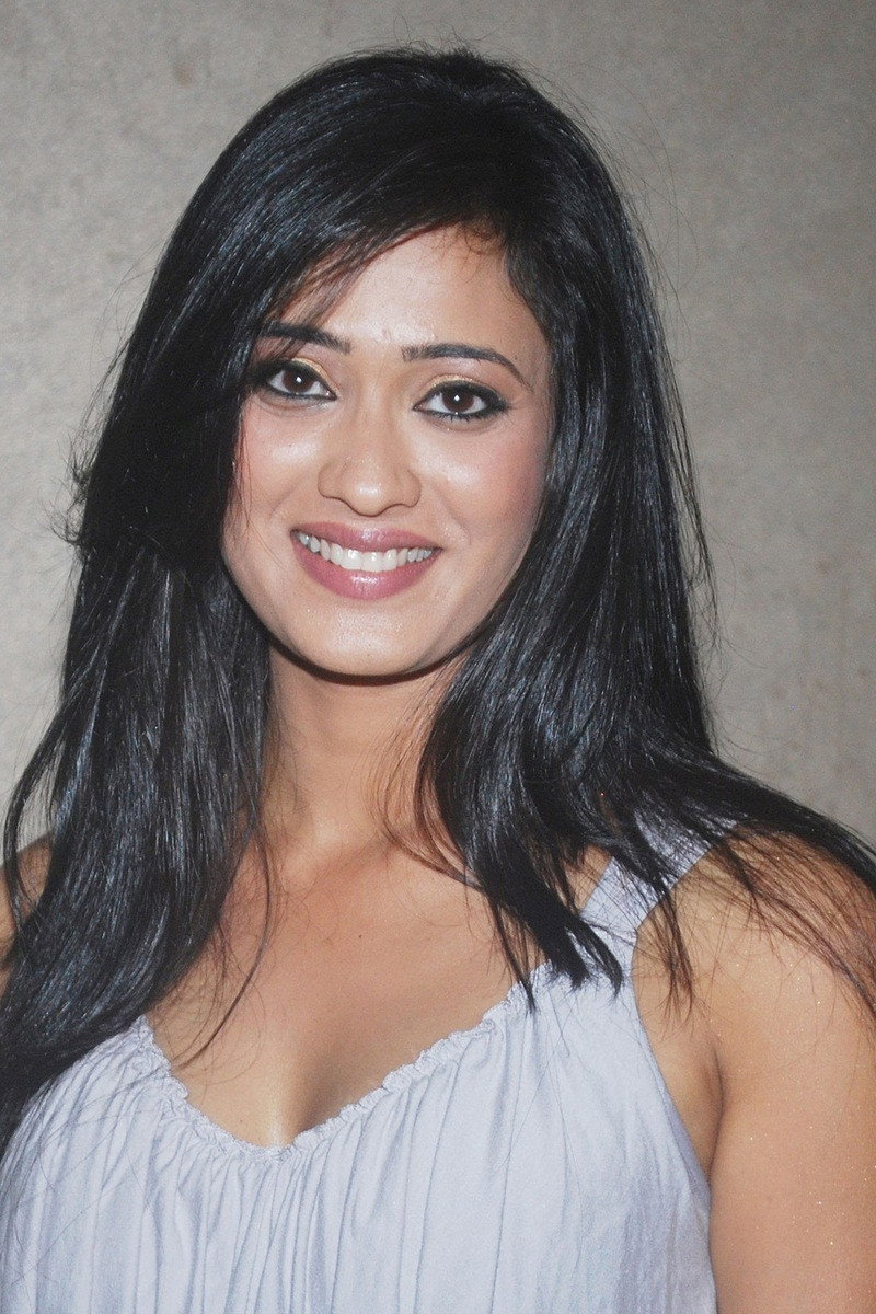 Shweta Tiwari as Shruti Bakshi in Indian Police Force
