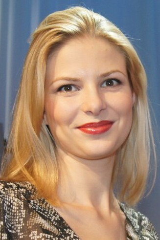 Anna Szarek as Natalia Wis in Last Minute