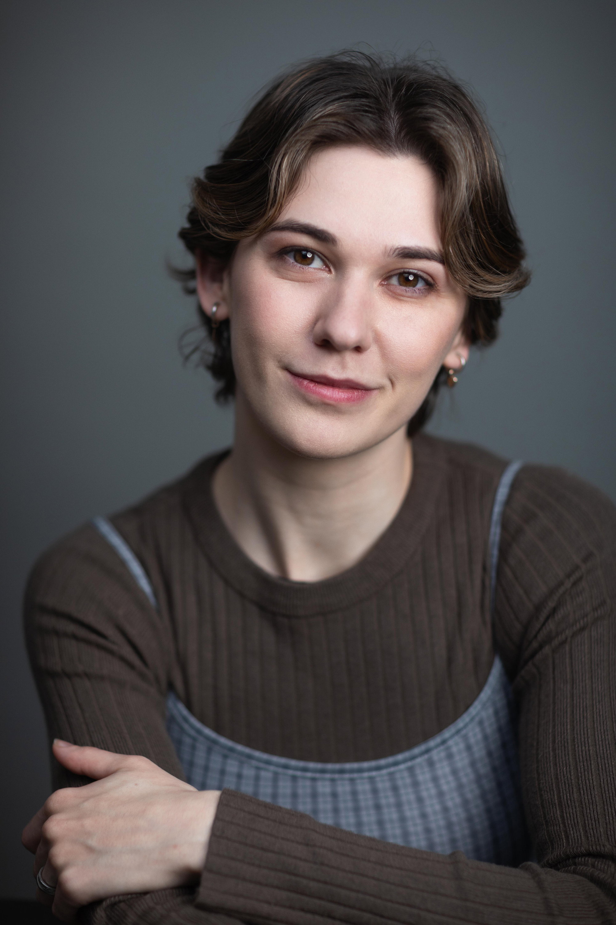 Paige Joustra as Mary Small in Small