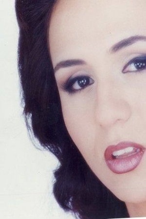 إيناس شيحة as (وداد) in Retroactively
