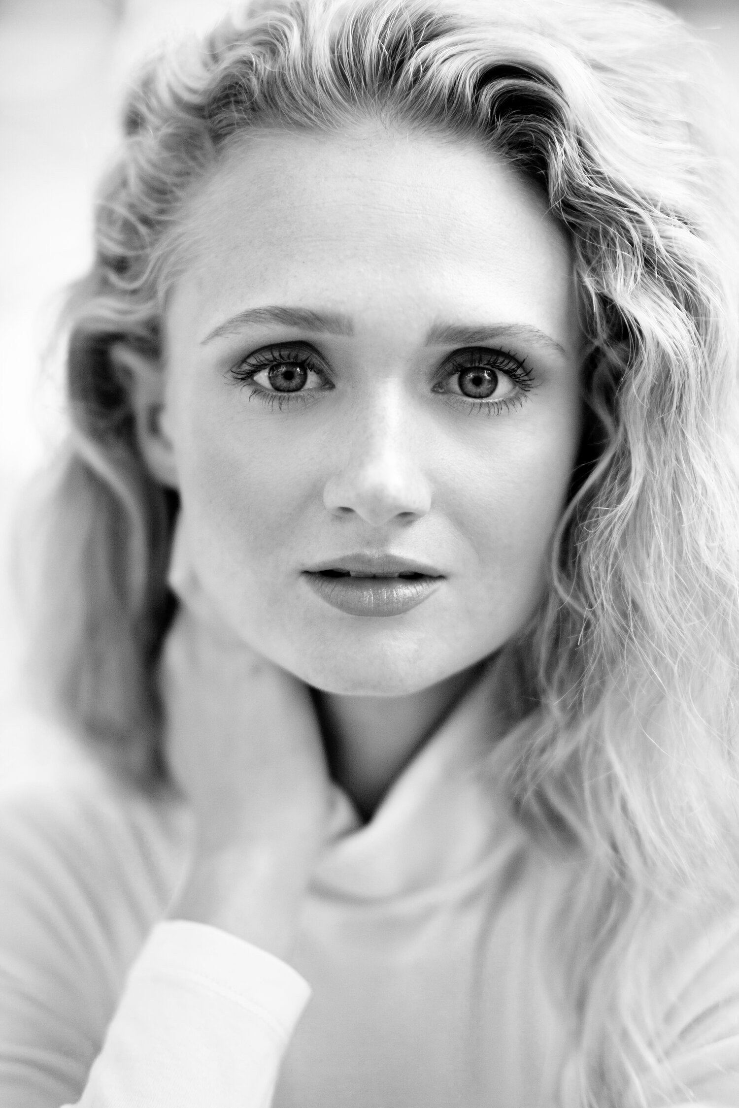 Saydee Dickinson as Samantha in Arranged Marriage