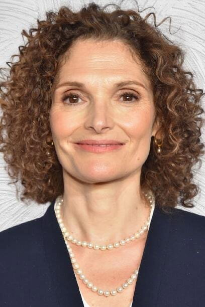 Mary Elizabeth Mastrantonio as Linda Greenlaw in The Perfect Storm
