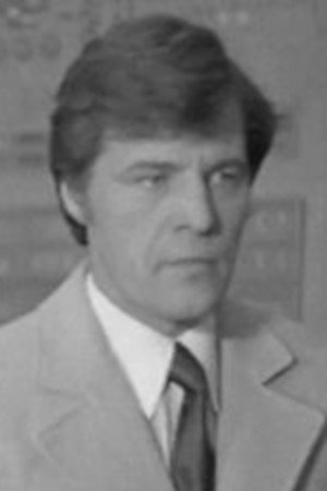 Владимир Тюкин as Viktor Borozna in White Shadow