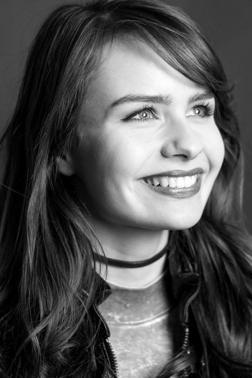 Sarah Nauta as Jasmyn in Hunter Street