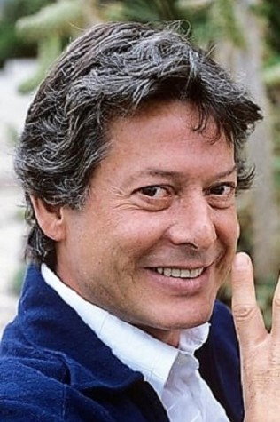 Vicente Parra as Don Juanjo in El último penalty