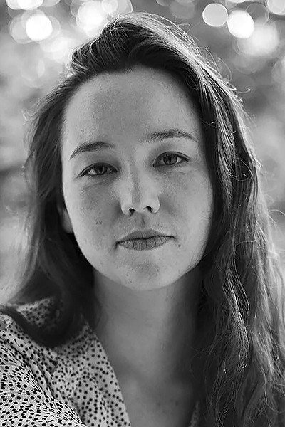 Julia Shimura as Maria Nakano in Betinho: No Fio da Navalha
