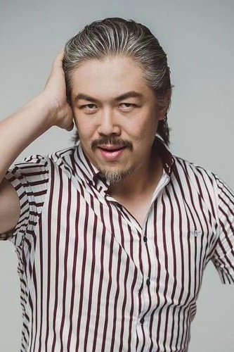 Jia Jinlong as 青云道长 in 他修的不是假仙吗
