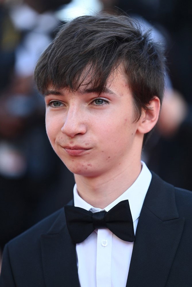 Aurèle Grzesik as Paul (adolescent) in Hold Me Tight