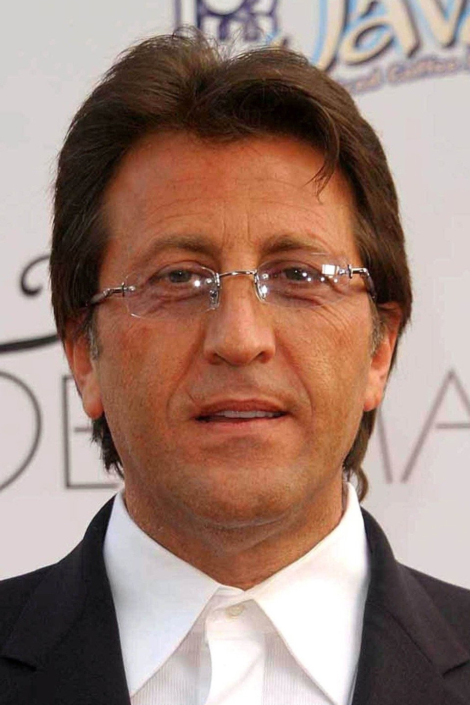Elie Samaha as Voice of the Producer (voice) in 20 Dates