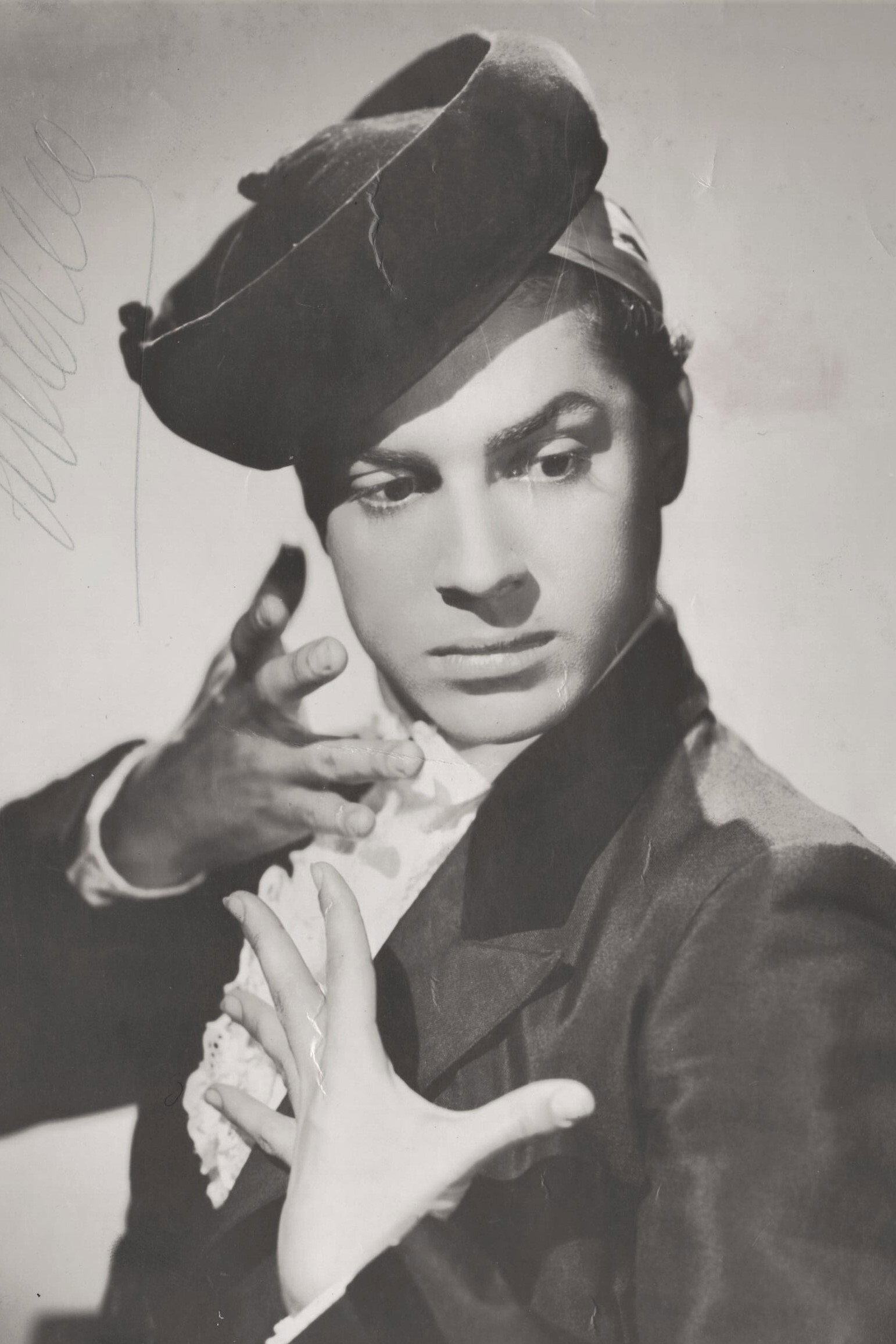 Antonio 'el Bailarín' as Diego 'El Rubio' in Juan Pedro the Scyther