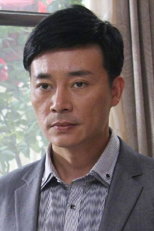 孙荣 as Xiao Chuan in The Black Rose