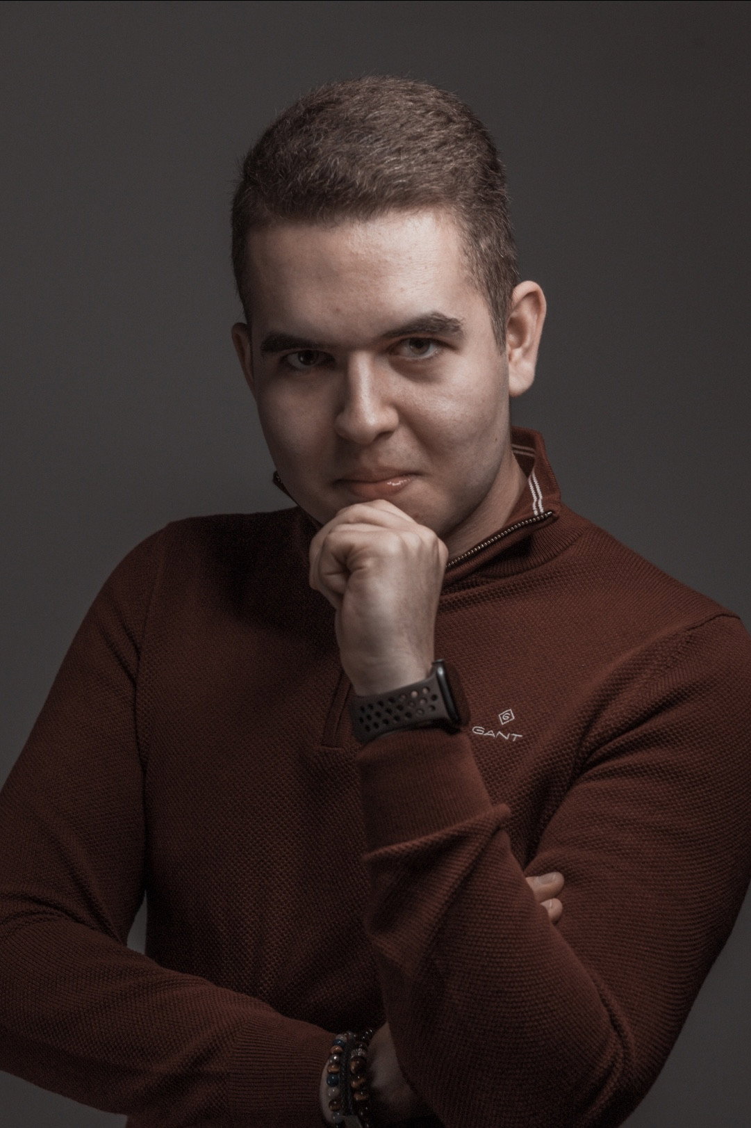 Győrfi Bálint as Bálint in Falcatus