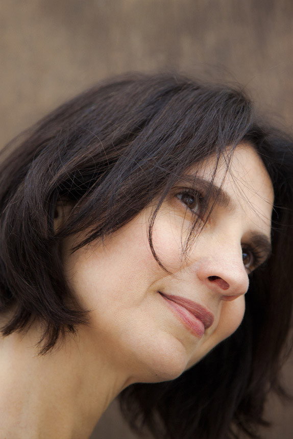Diana Lamas as Ana Epstein in An Argentinian in New York