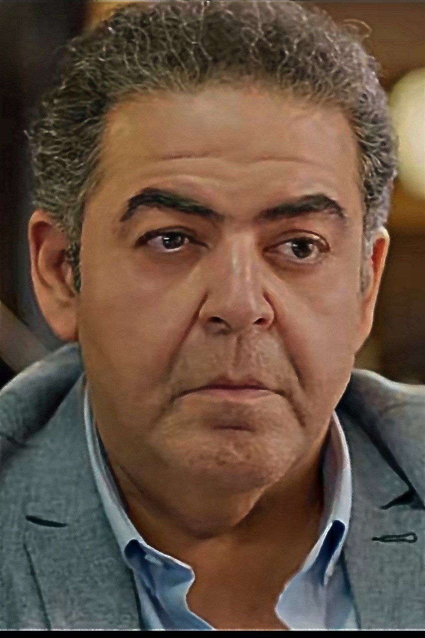 Mohamed ElGohary as التنين in Abdu Mouta