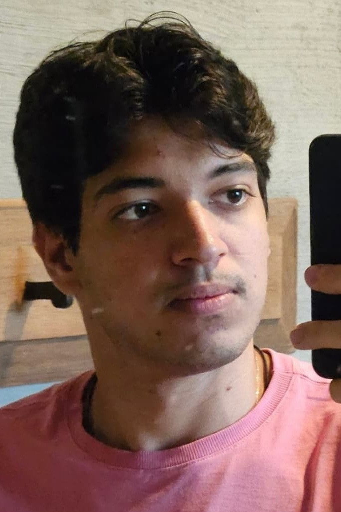 Vinícius Sales as Sombra in Psicomaquia