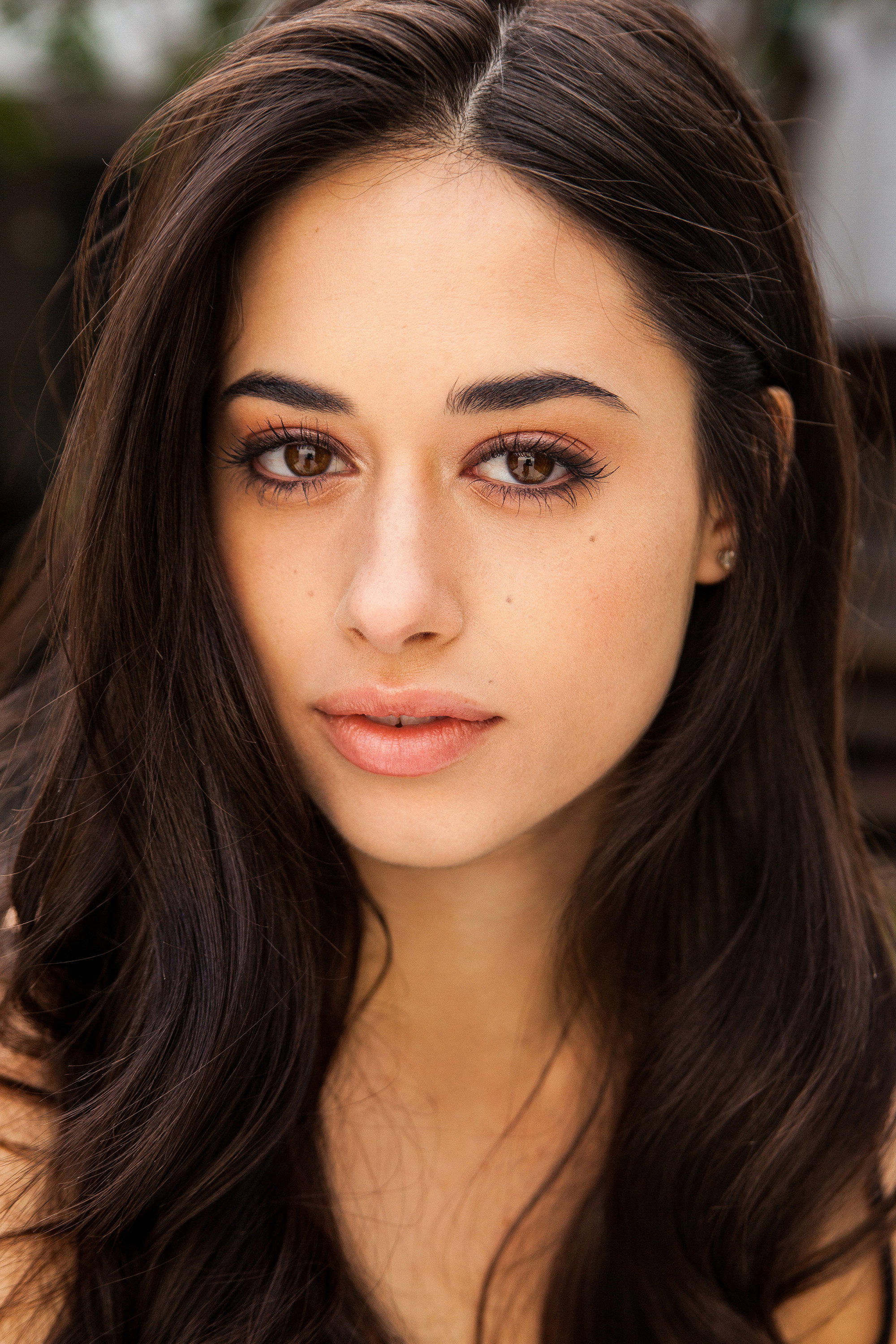 Jeanine Mason as Hana Tate in Delirium