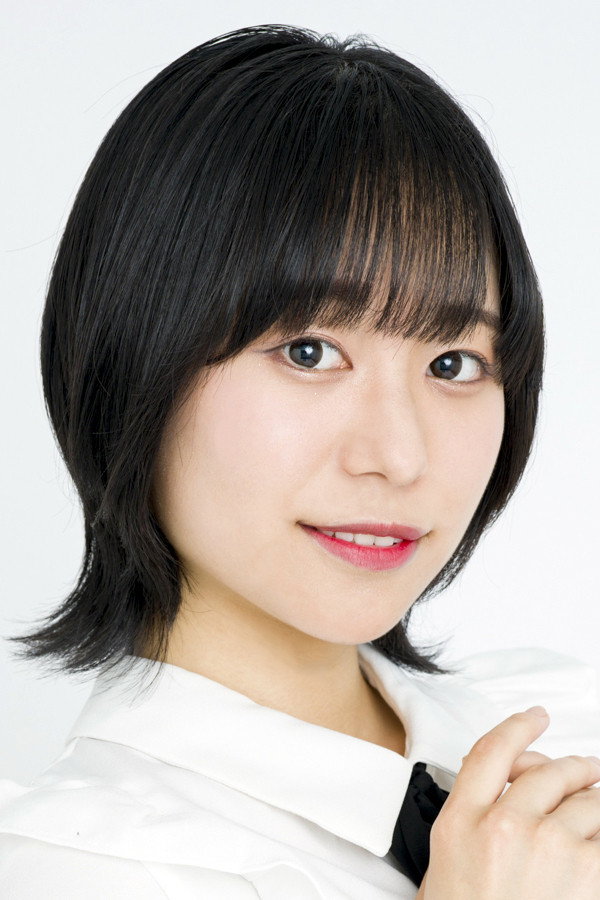 加藤聖奈 as Yanagi Uzaki (voice) in Uzaki-chan Wants to Hang Out!