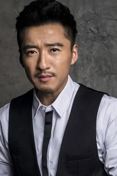 沈文俊 as Wenjun Shen in The Vengeance Story