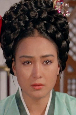 Kim Moon-hee as 소동녀 in Indecent Talk