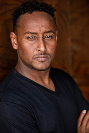Mohamed Hakeemshady as Scar in Prey