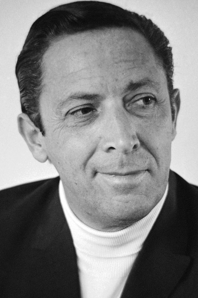 Bob Kane as Self (archive footage) in Batman & Bill