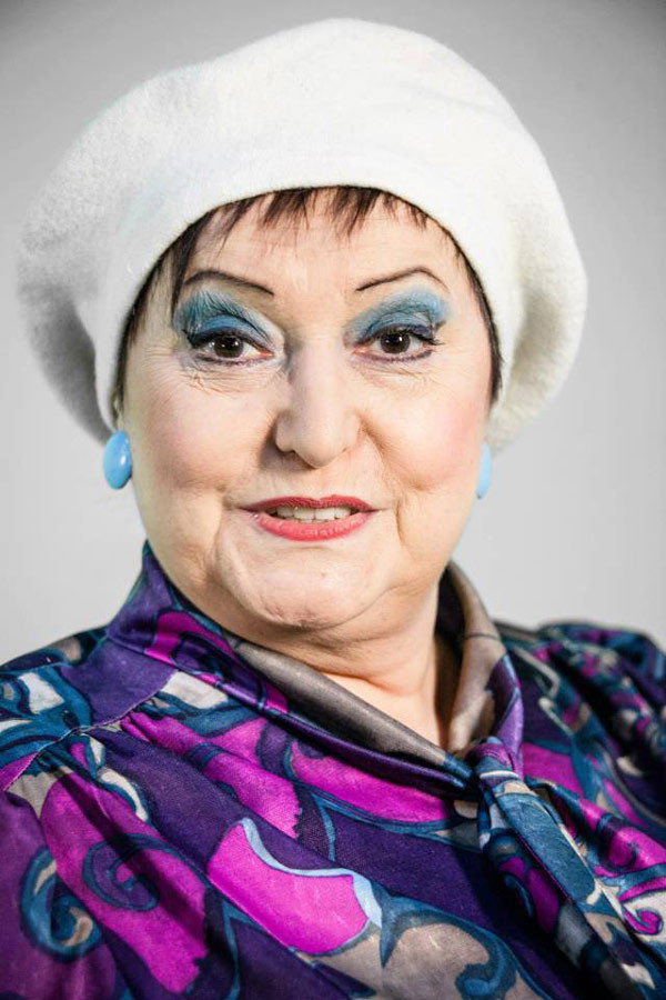 Krystyna Tkacz as Karolka in Doktor Murek