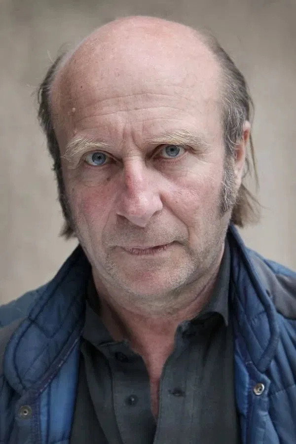 George Keeler as Dave Garfoot in Lord of Misrule