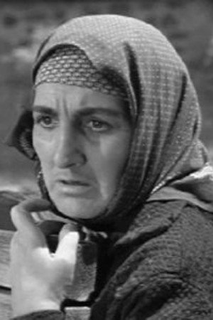 ქეთევან ბოჭორიშვილი as Daro in Grandmothers and Grandchildren