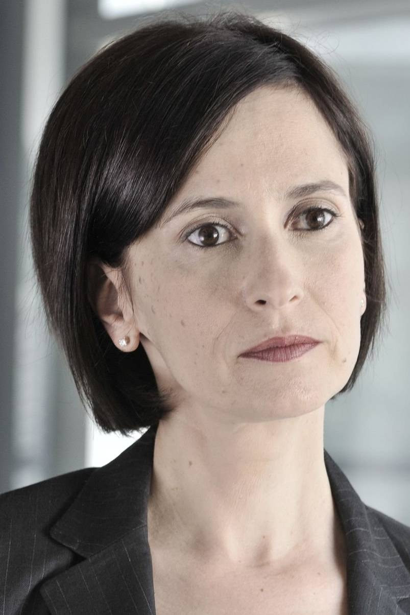 Ruth Marshall as Voodoo (voice) in WildC.A.T.S: Covert Action Teams