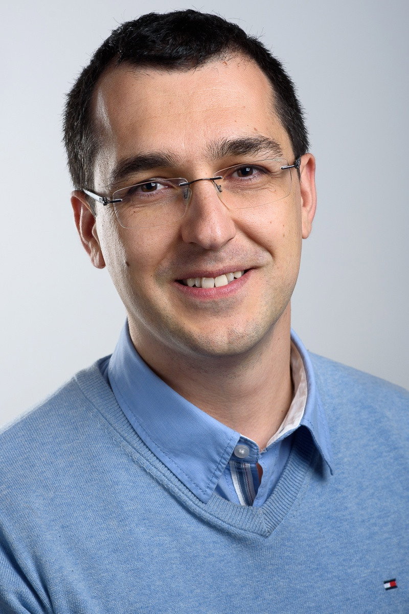 Vlad Voiculescu as Self in The Network
