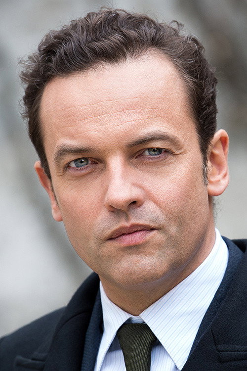 Patrick Mille as Marquis de La Mole in Le Rouge et le Noir
