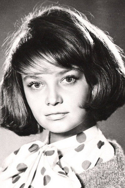 Наталья Кустинская as Tonya Malyutina in After the Wedding