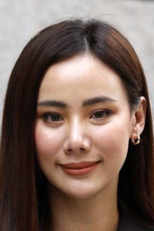 Sarucha Petchroj as Sowannee in The Bride of Naga