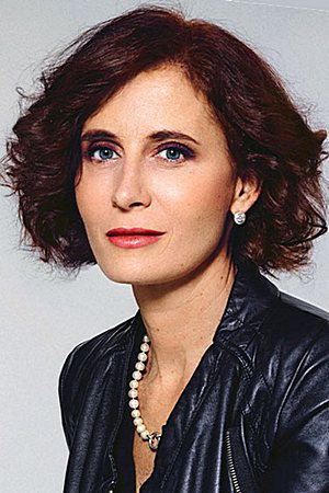 Margaret Mazzantini as Silvia in Il barbiere di Rio